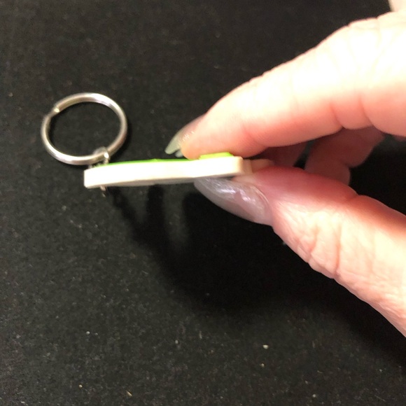 Bud Light Lime plastic rubber promotional keychain - Picture 5 of 6